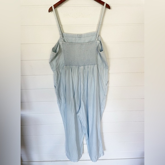 Old Navy Chambray Cami Jumpsuit Blue Wide Leg Cropped Spring Summer Size XXL - Picture 6 of 13